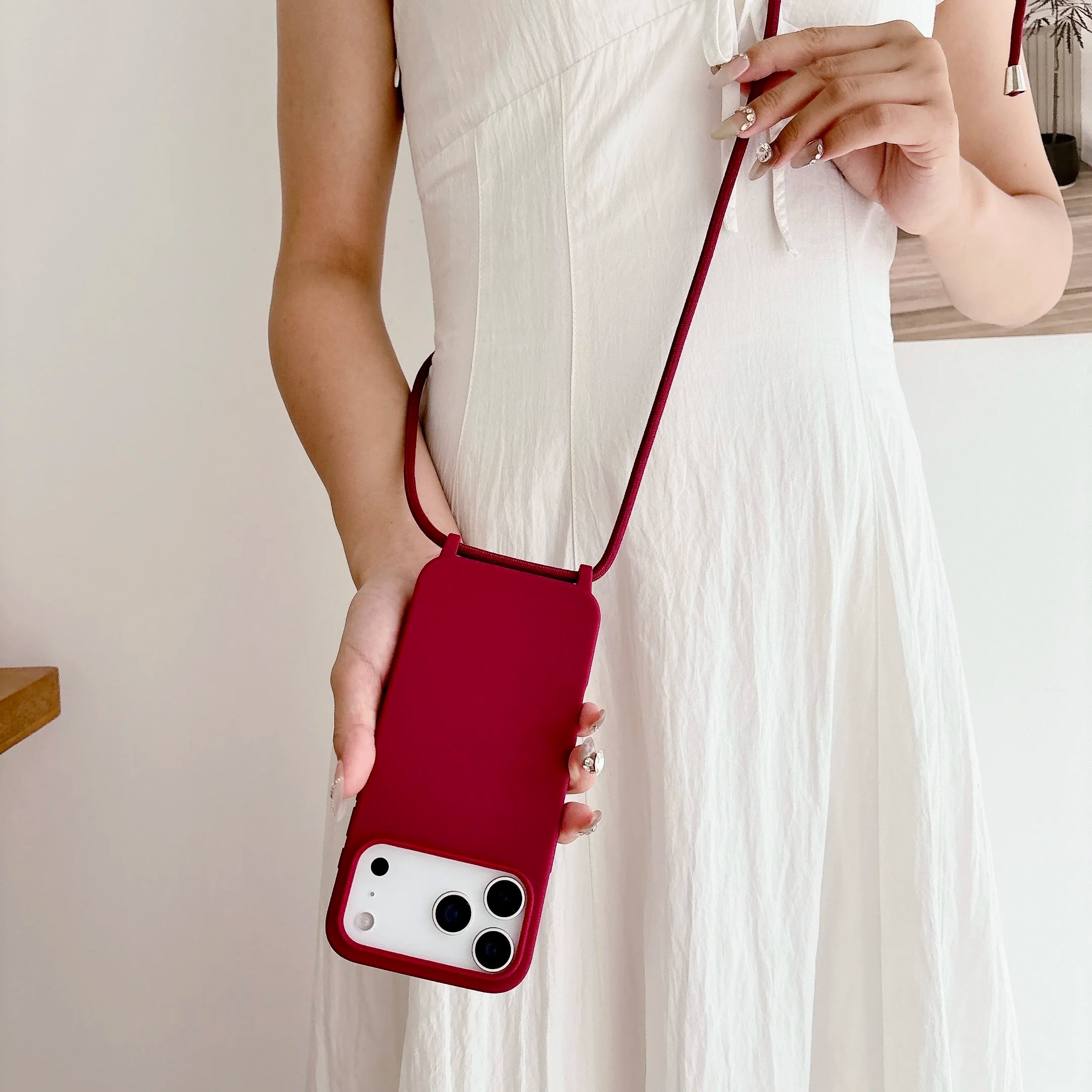 iPhone 17 Pro Max Softcase mit Band & Schutz