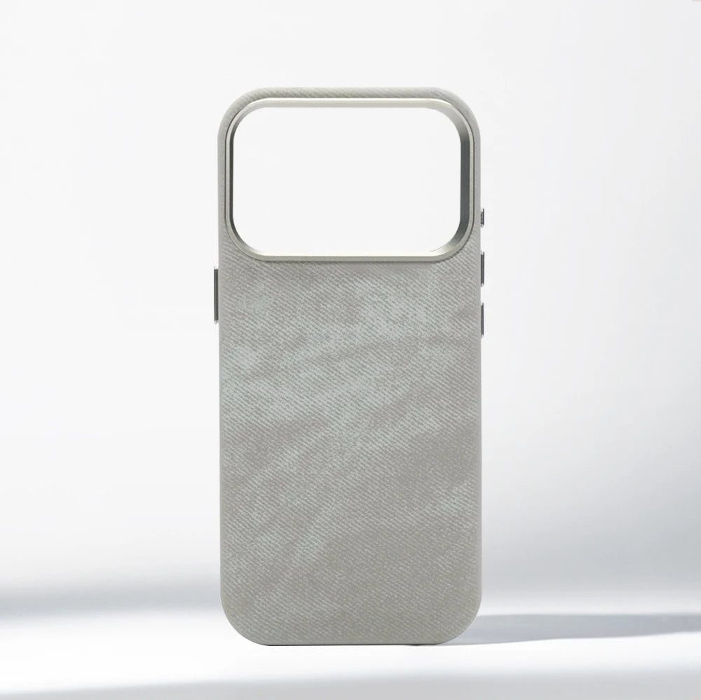 Stoßfeste Lederhülle mit Magnet für iPhone 17