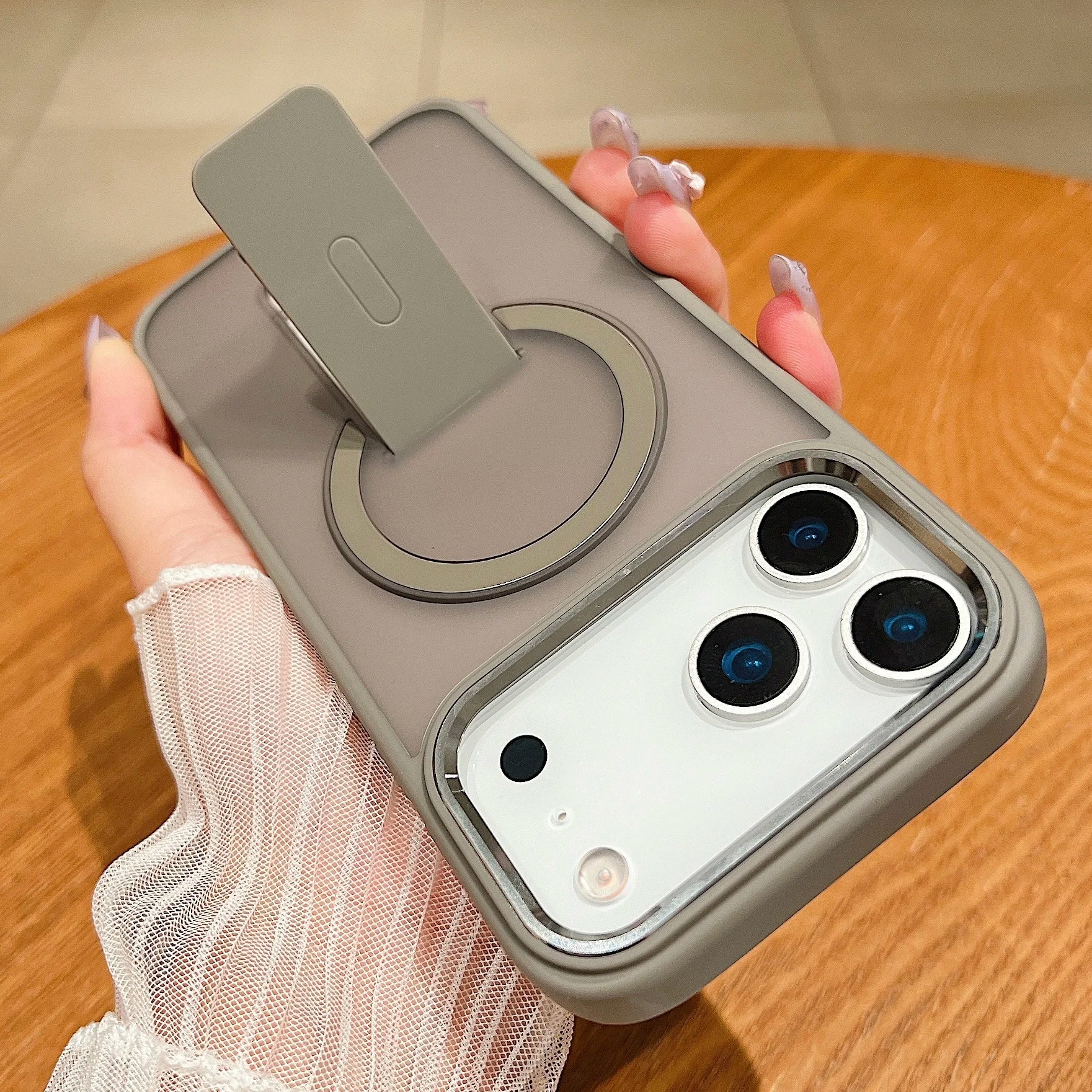 Magnetische Hülle mit Kickstand für iPhone 17–11