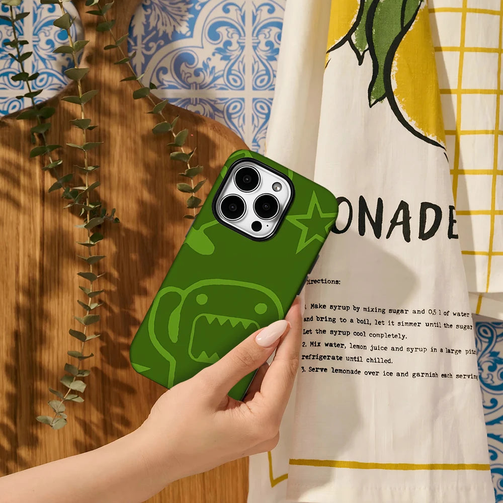 Domo Hülle iPhone grün mit doppelter Rückseite