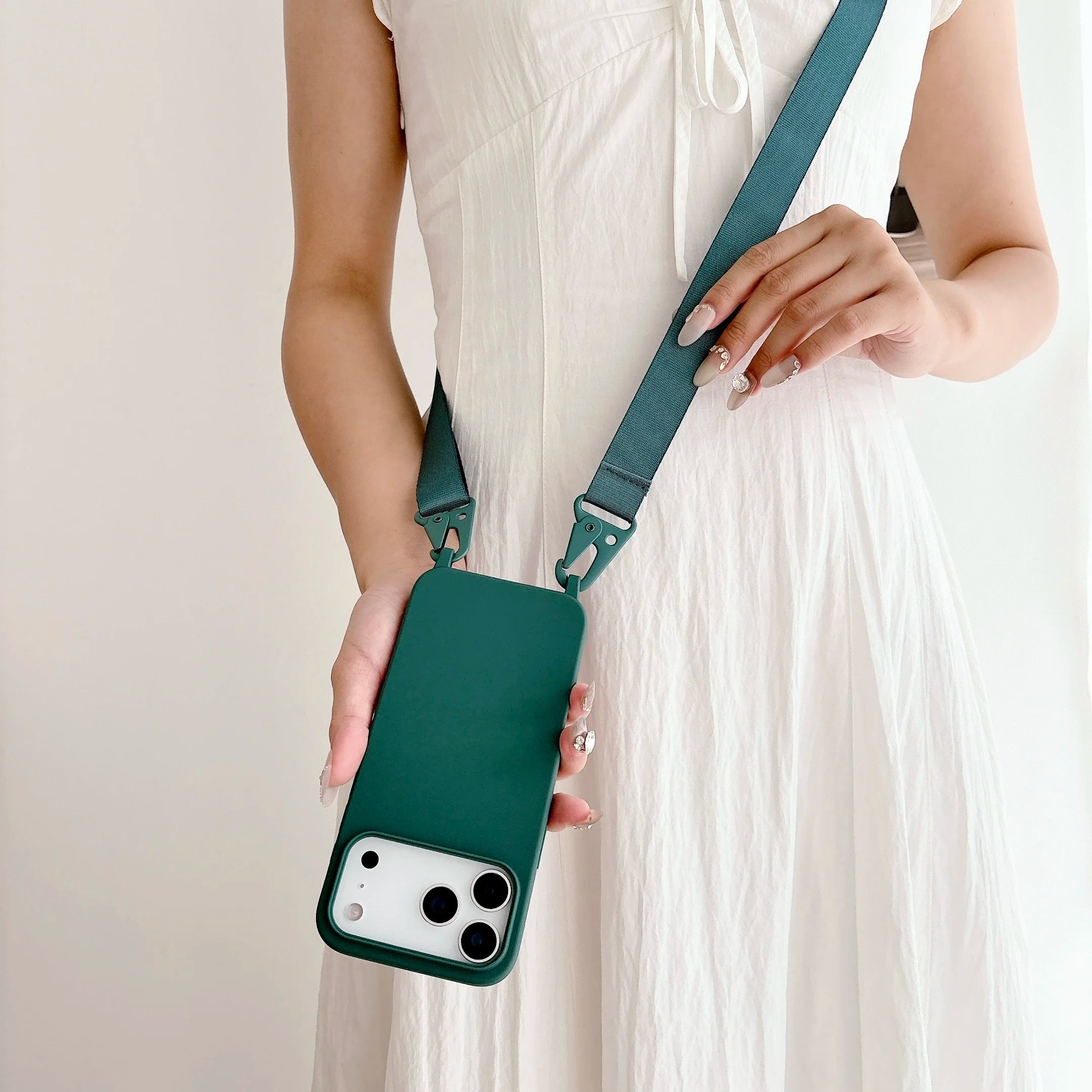 iPhone 17 Pro Max Hülle mit Silikonband & Schutz