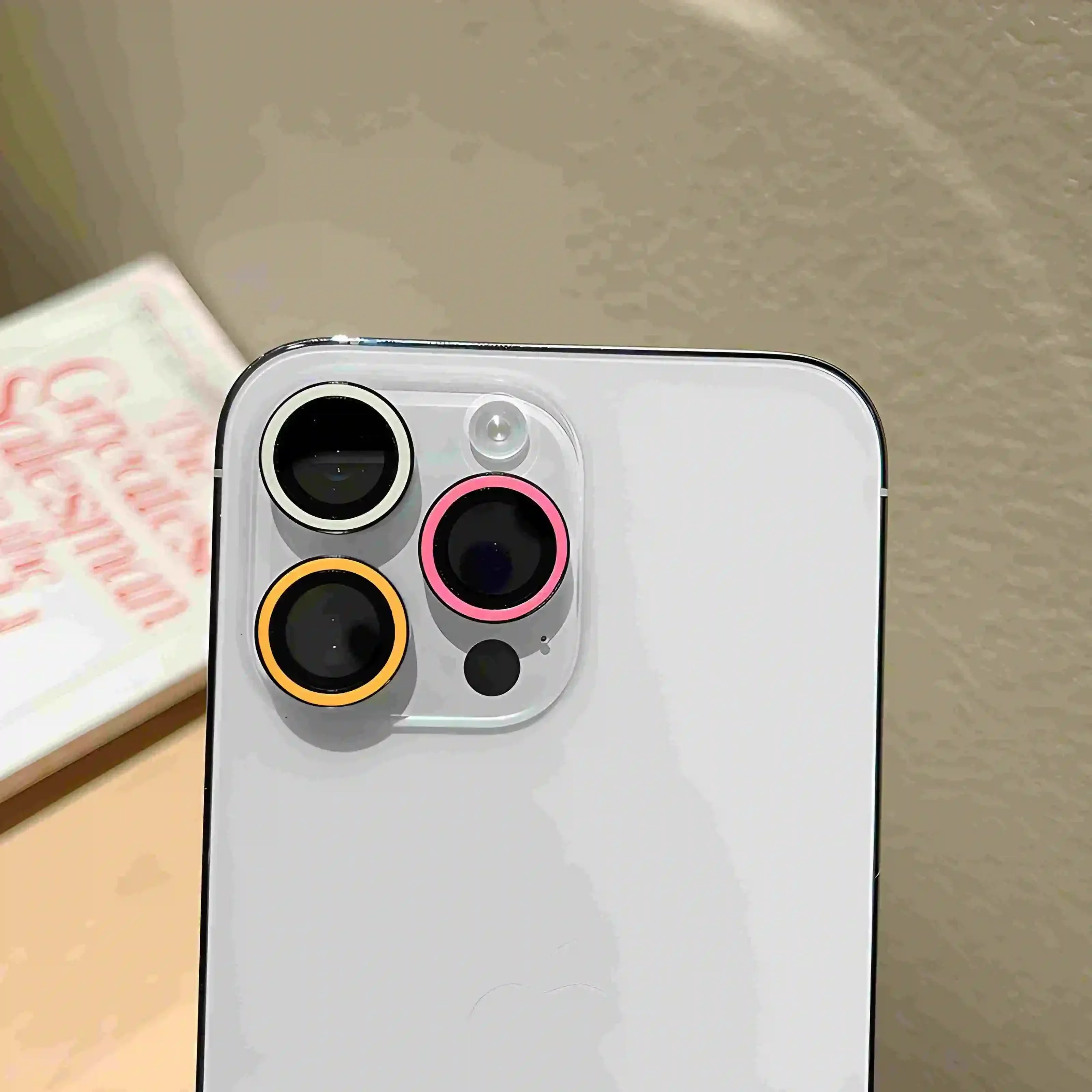 Leuchtender Kamera Schutz iPhone