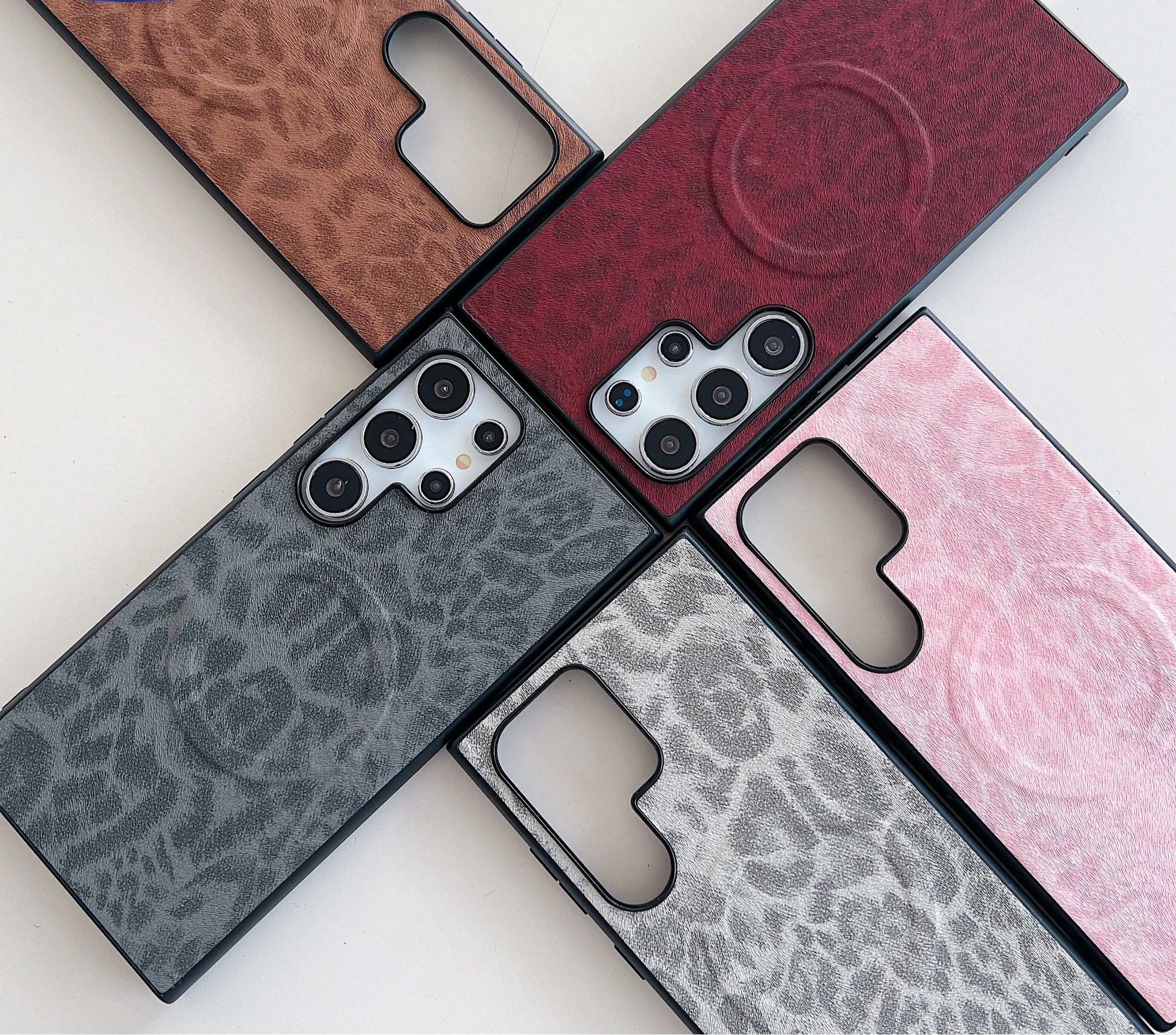 Leoparden Magnet Hülle mit MagSafe Funktion