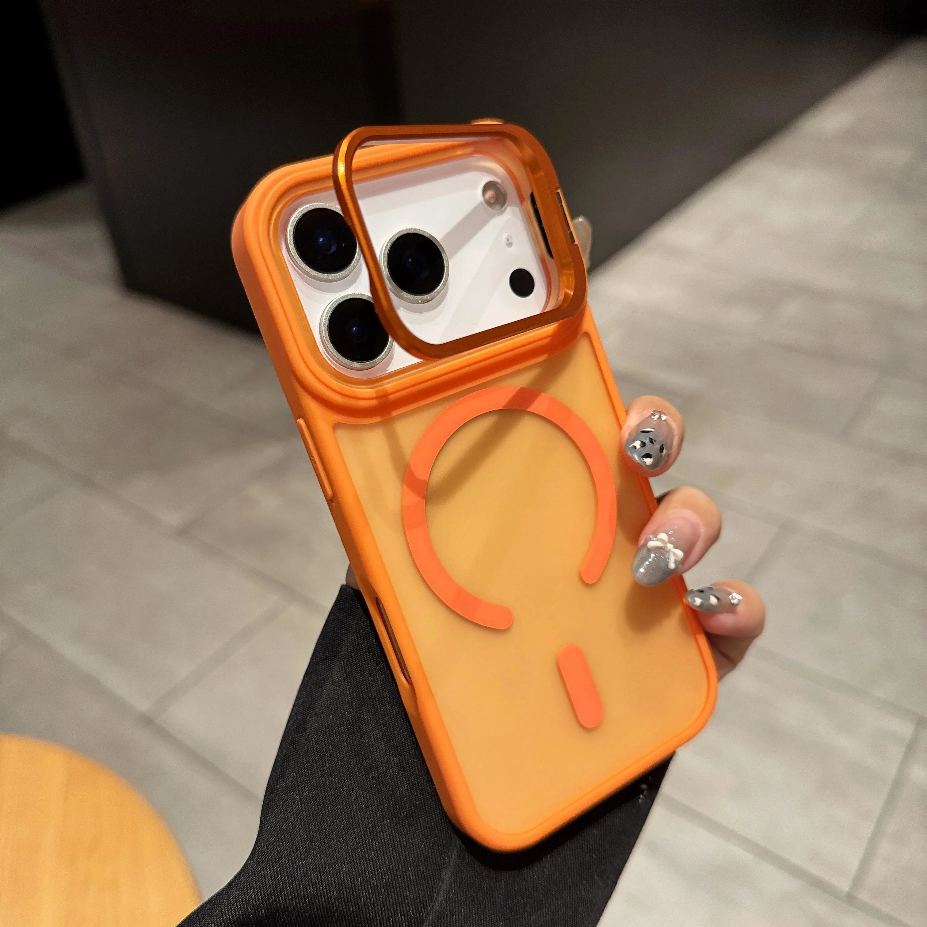 Luxus-Hülle für iPhone 17 mit Ständer & Metallring