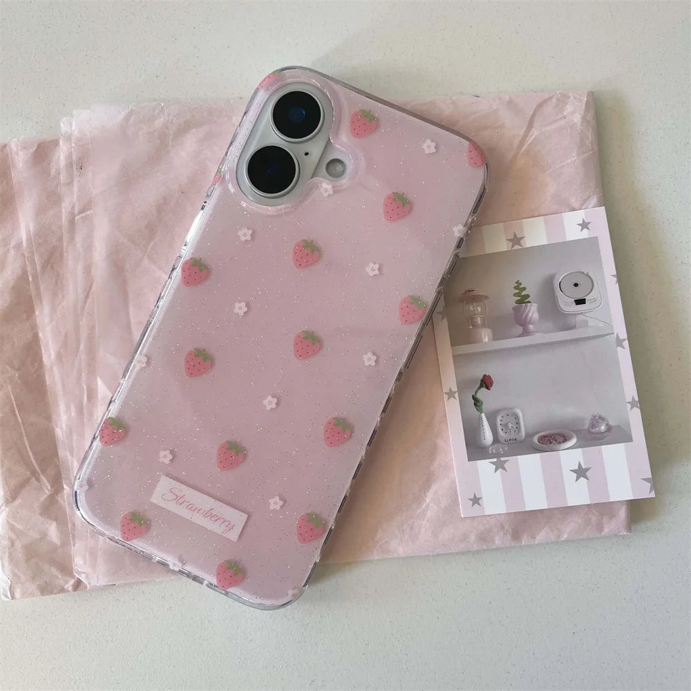 Niedliche Erdbeer-Blumen Hülle für iPhone 16