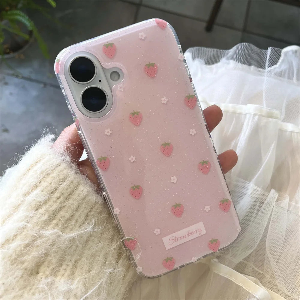 Niedliche Erdbeer-Blumen Hülle für iPhone 16