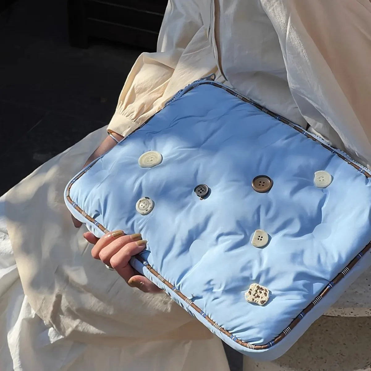 Blaue Kissen-Laptop-Tasche 13–16 Zoll