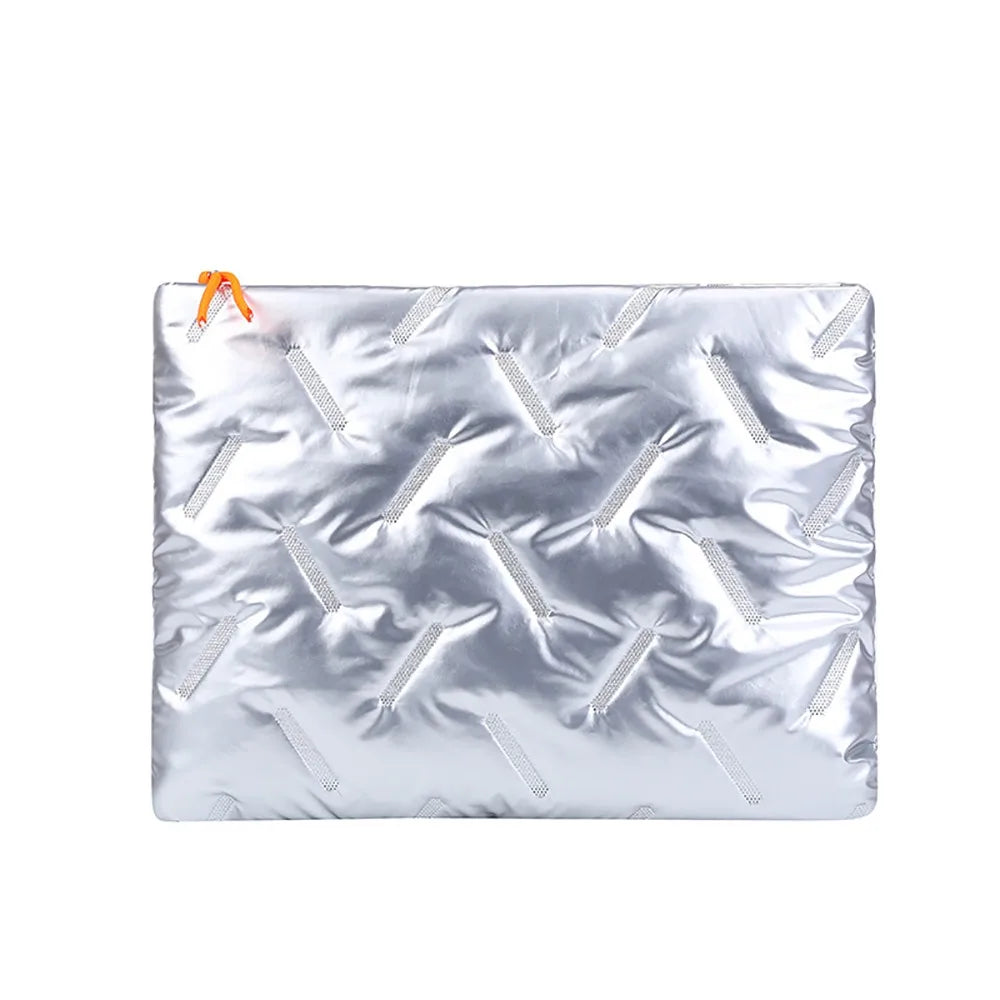 Fashionable, bulky 14-inch laptop bag