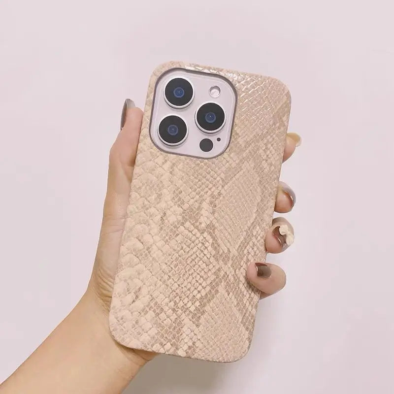 Luxury Snake Leather Silicone Case for iPhone 17