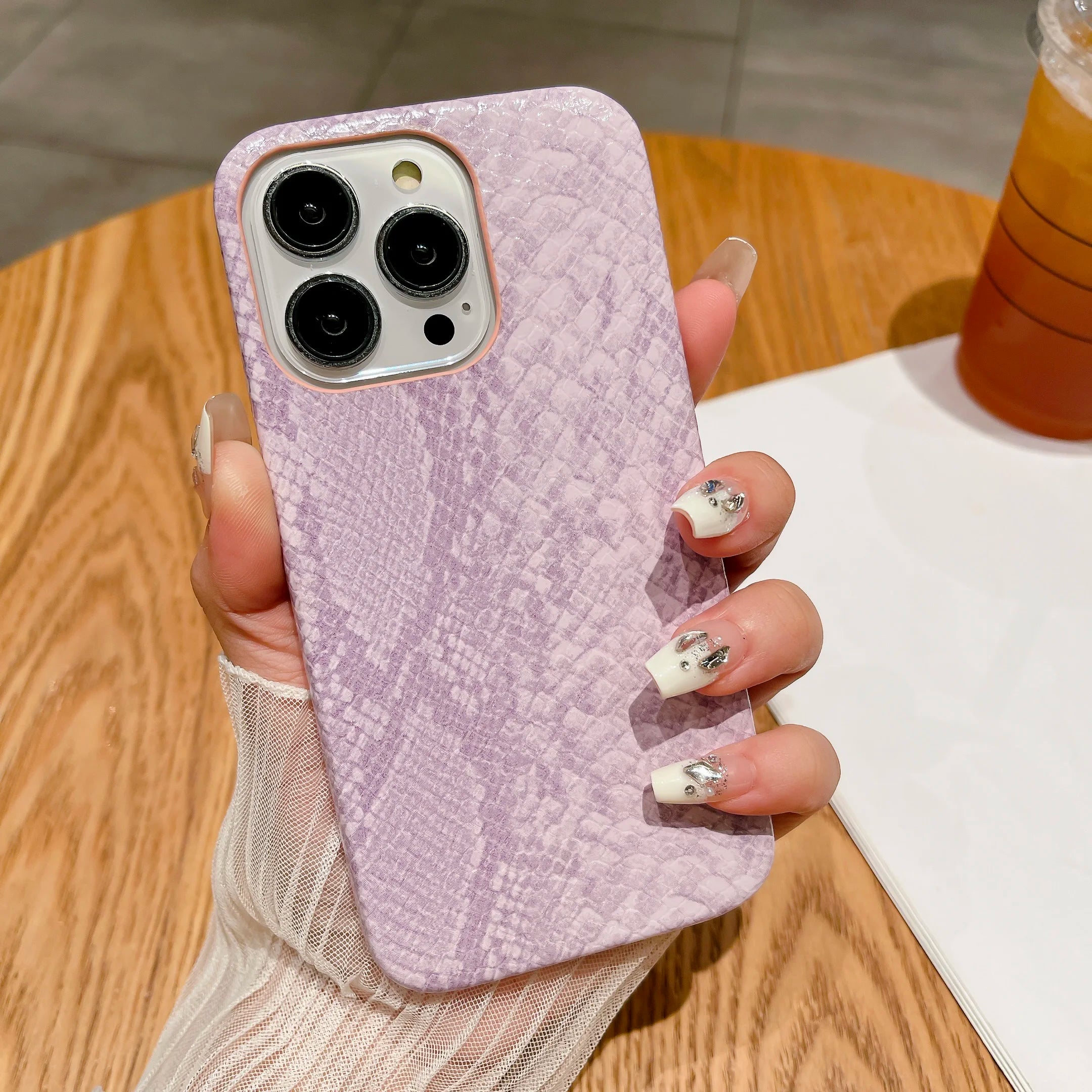 Luxury Snake Leather Silicone Case for iPhone 17