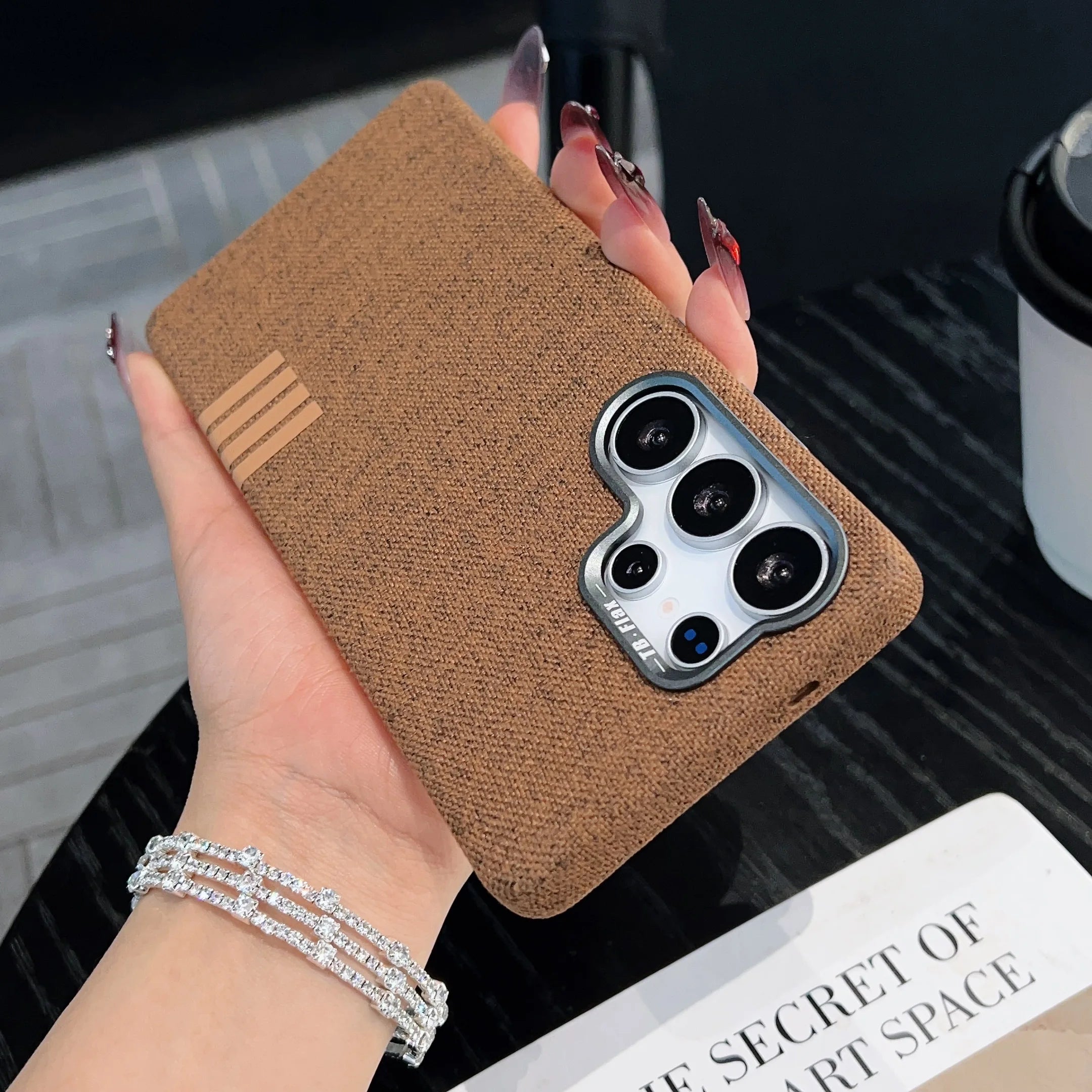 Luxus Leinen Magnet Hülle für Samsung S25