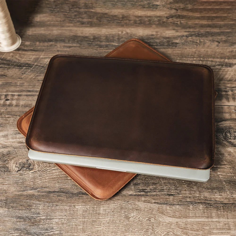 FAMILIE Echtleder Laptop Hülle 13–16 Zoll